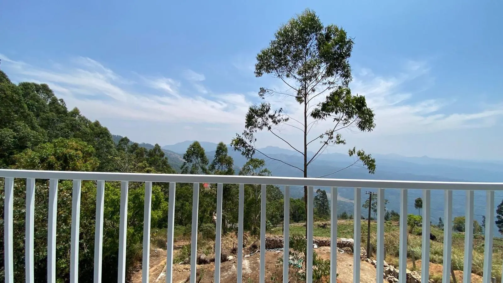 Misty Cabin Valley View Devikolam Hotel